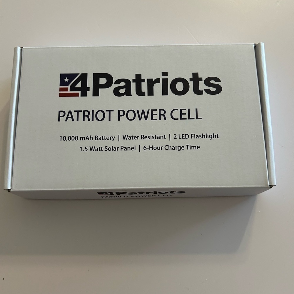 Genuine 4Patriots Power Cell Solar Phone Charger USB Power Bank 10,000 MAH / NEW